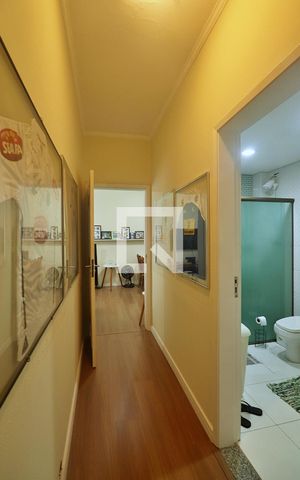 Apartamento à venda com 106m², 2 quartos e sem vagaCorredor