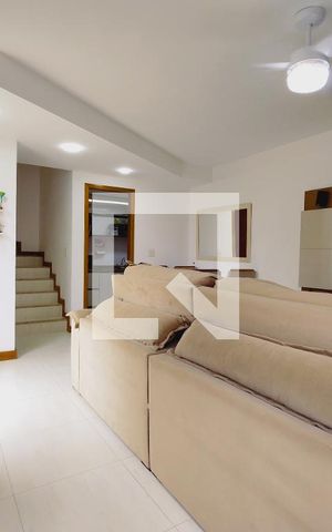 Casa de condomínio à venda com 110m², 3 quartos e 1 vaga Casa de condomínio à venda com 110m², 3 quartos e 1 vagaSala