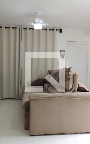 Casa de condomínio à venda com 110m², 3 quartos e 1 vagaSala 