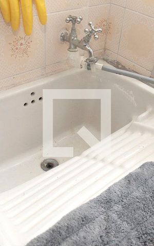 Apartamento à venda com 42m², 1 quarto e sem vagaCozinha + Área de Serviço