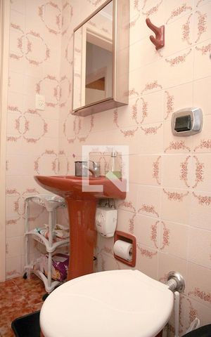 Apartamento à venda com 42m², 1 quarto e sem vagaBanheiro