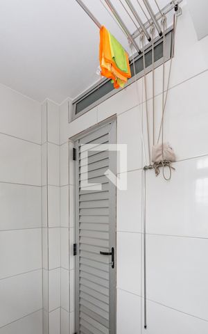 Apartamento à venda com 109m², 3 quartos e 2 vagas Apartamento à venda com 109m², 3 quartos e 2 vagasBanheiro de serviço