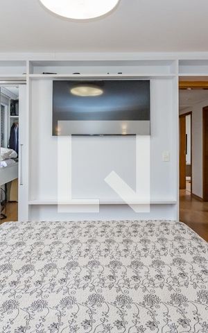 Apartamento à venda com 109m², 3 quartos e 2 vagas Apartamento à venda com 109m², 3 quartos e 2 vagasSuíte