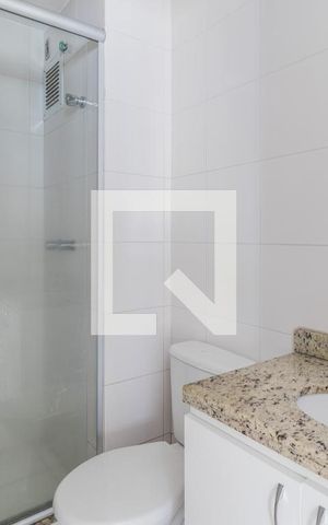 Apartamento à venda com 62m², 2 quartos e 1 vaga Apartamento à venda com 62m², 2 quartos e 1 vagaBanheiro da Suite
