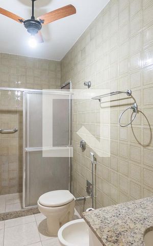 Apartamento para alugar com 96m², 2 quartos e sem vagaBanheiro