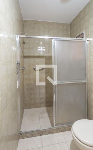 Apartamento para alugar com 96m², 2 quartos e sem vagaBanheiro