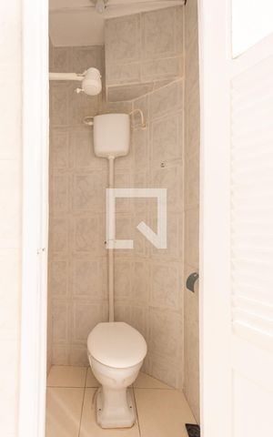 Apartamento para alugar com 96m², 2 quartos e sem vagaBanheiro de serviço