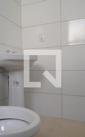 Apartamento à venda com 48m², 2 quartos e 1 vaga Apartamento à venda com 48m², 2 quartos e 1 vagaBanheiro