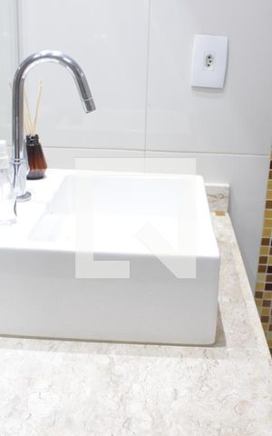 Apartamento para alugar com 72m², 2 quartos e 1 vagaBanheiro