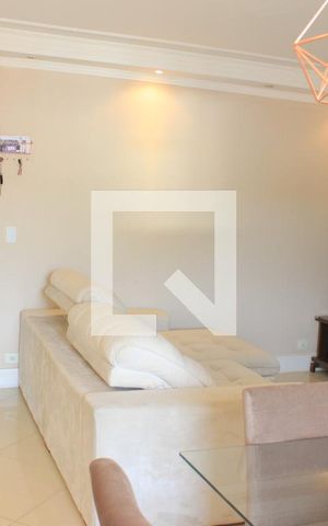 Apartamento para alugar com 72m², 2 quartos e 1 vagaSala
