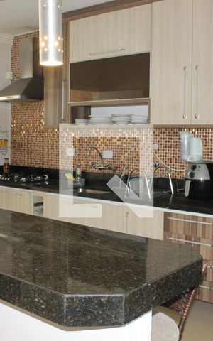Apartamento para alugar com 72m², 2 quartos e 1 vagaCozinha