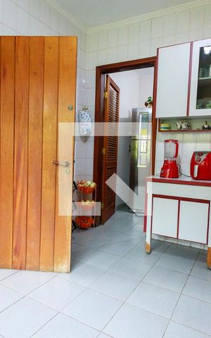 Casa para alugar com 310m², 4 quartos e 3 vagasCozinha