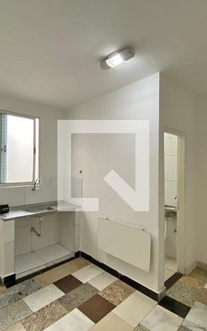 Casa à venda com 500m², 8 quartos e sem vaga Casa à venda com 500m², 8 quartos e sem vagaKitnet 4