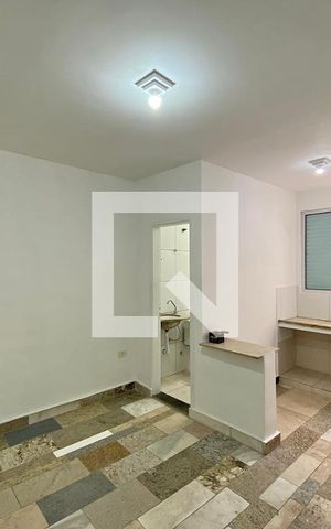 Casa à venda com 500m², 8 quartos e sem vaga Casa à venda com 500m², 8 quartos e sem vagaKitnet 3