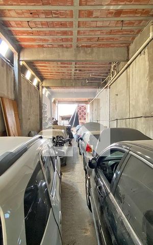 Casa à venda com 500m², 8 quartos e sem vaga Casa à venda com 500m², 8 quartos e sem vagaGalpão