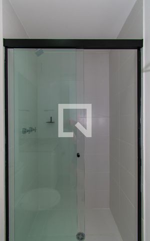 Apartamento à venda com 28m², 1 quarto e sem vaga Apartamento à venda com 28m², 1 quarto e sem vagaBanheiro da Suíte