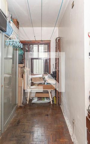 Casa à venda com 257m², 4 quartos e 3 vagas Casa à venda com 257m², 4 quartos e 3 vagasÁrea de Serviço