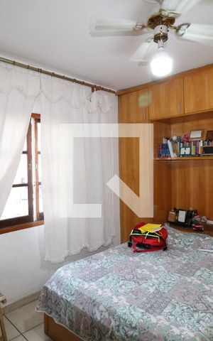 Casa para alugar com 200m², 3 quartos e 3 vagasSuite