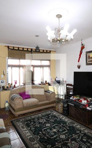 Casa para alugar com 200m², 3 quartos e 3 vagasSala