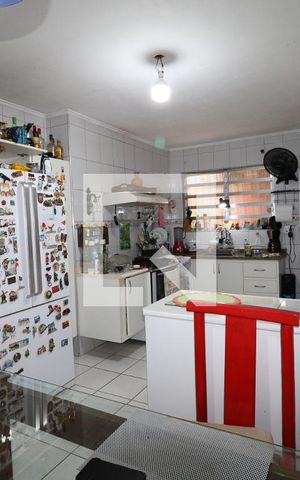 Casa para alugar com 200m², 3 quartos e 3 vagasCozinha
