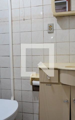 Casa à venda com 280m², 4 quartos e 2 vagasBanheiro andar de baixo