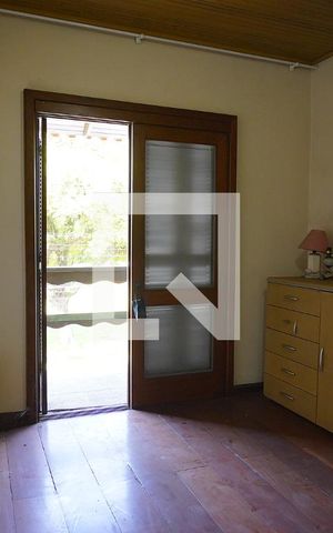 Casa à venda com 280m², 4 quartos e 2 vagasSuíte
