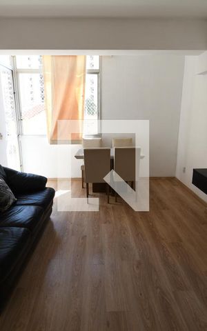 Apartamento à venda com 66m², 1 quarto e 1 vagaSala