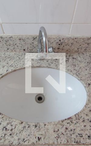 Apartamento à venda com 75m², 3 quartos e 2 vagasBanheiro da Suiíte