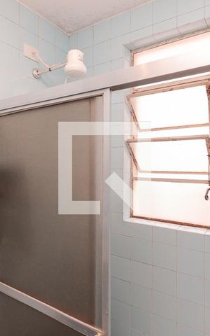 Casa à venda com 170m², 3 quartos e 2 vagasBanheiro