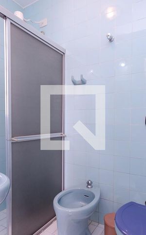 Casa à venda com 170m², 3 quartos e 2 vagasBanheiro da Suíte