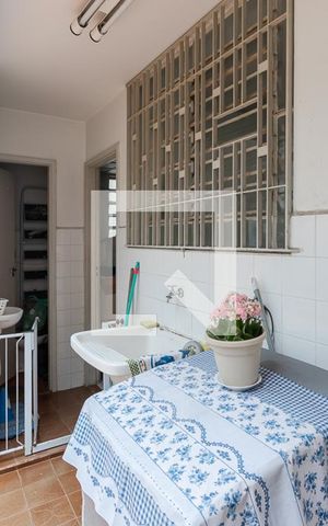 Casa à venda com 170m², 3 quartos e 2 vagasLavanderia