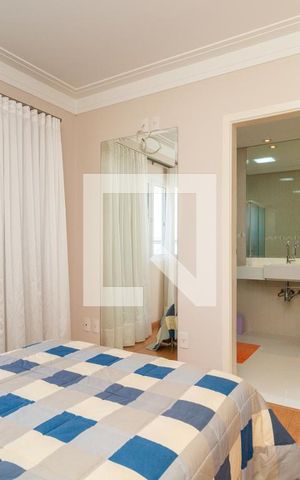 Casa à venda com 550m², 5 quartos e 6 vagas Casa à venda com 550m², 5 quartos e 6 vagasSuíte 1