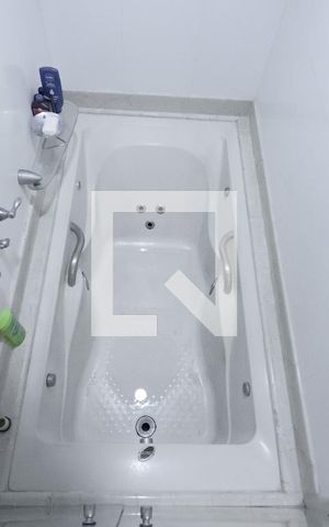 Apartamento à venda com 230m², 3 quartos e 1 vagaBanheiro da Suíte 1