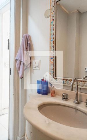 Apartamento à venda com 230m², 3 quartos e 1 vagaBanheiro da Suíte 2