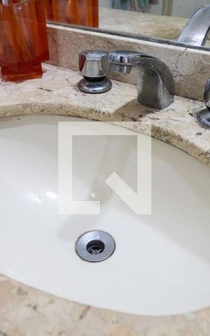 Apartamento à venda com 230m², 3 quartos e 1 vagaBanheiro da Suíte 3