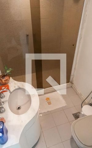 Apartamento à venda com 230m², 3 quartos e 1 vagaBanheiro da Suíte 2