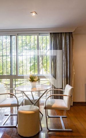 Apartamento à venda com 230m², 3 quartos e 1 vagaSala