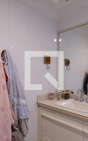 Apartamento à venda com 230m², 3 quartos e 1 vagaBanheiro da Suíte 1