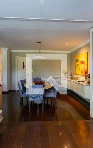 Apartamento à venda com 230m², 3 quartos e 1 vagaSala