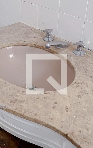 Casa à venda com 193m², 3 quartos e 1 vagaBanheiro Social