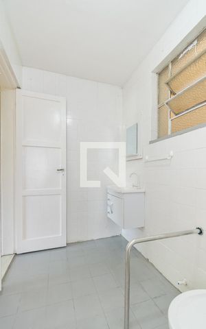 Apartamento para alugar com 70m², 3 quartos e 1 vaga Apartamento para alugar com 70m², 3 quartos e 1 vagaBanheiro