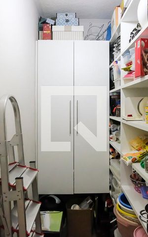 Casa à venda com 340m², 3 quartos e 3 vagasDespensa
