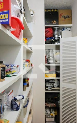 Casa à venda com 340m², 3 quartos e 3 vagasDespensa