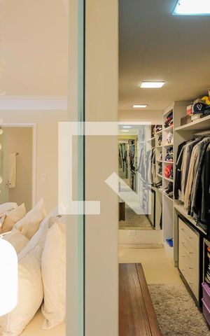Casa à venda com 340m², 3 quartos e 3 vagasCloset da Suíte 1