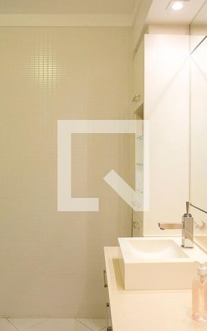 Casa à venda com 340m², 3 quartos e 3 vagasBanheiro da Suíte 1