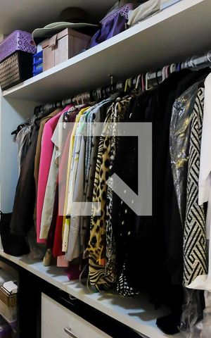 Casa à venda com 340m², 3 quartos e 3 vagasCloset da Suíte 1