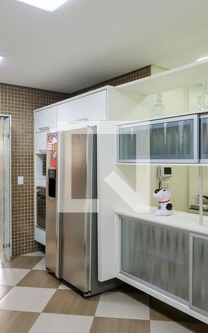 Casa à venda com 340m², 3 quartos e 3 vagasCozinha