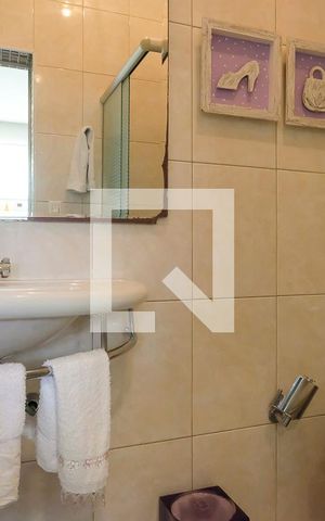 Casa à venda com 340m², 3 quartos e 3 vagasBanheiro Área de Lazer
