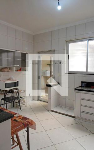 Casa à venda com 385m², 6 quartos e 1 vagaCozinha