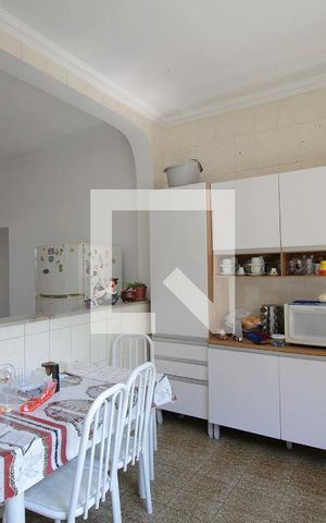 Casa à venda com 385m², 6 quartos e 1 vagaCozinha – 2º piso